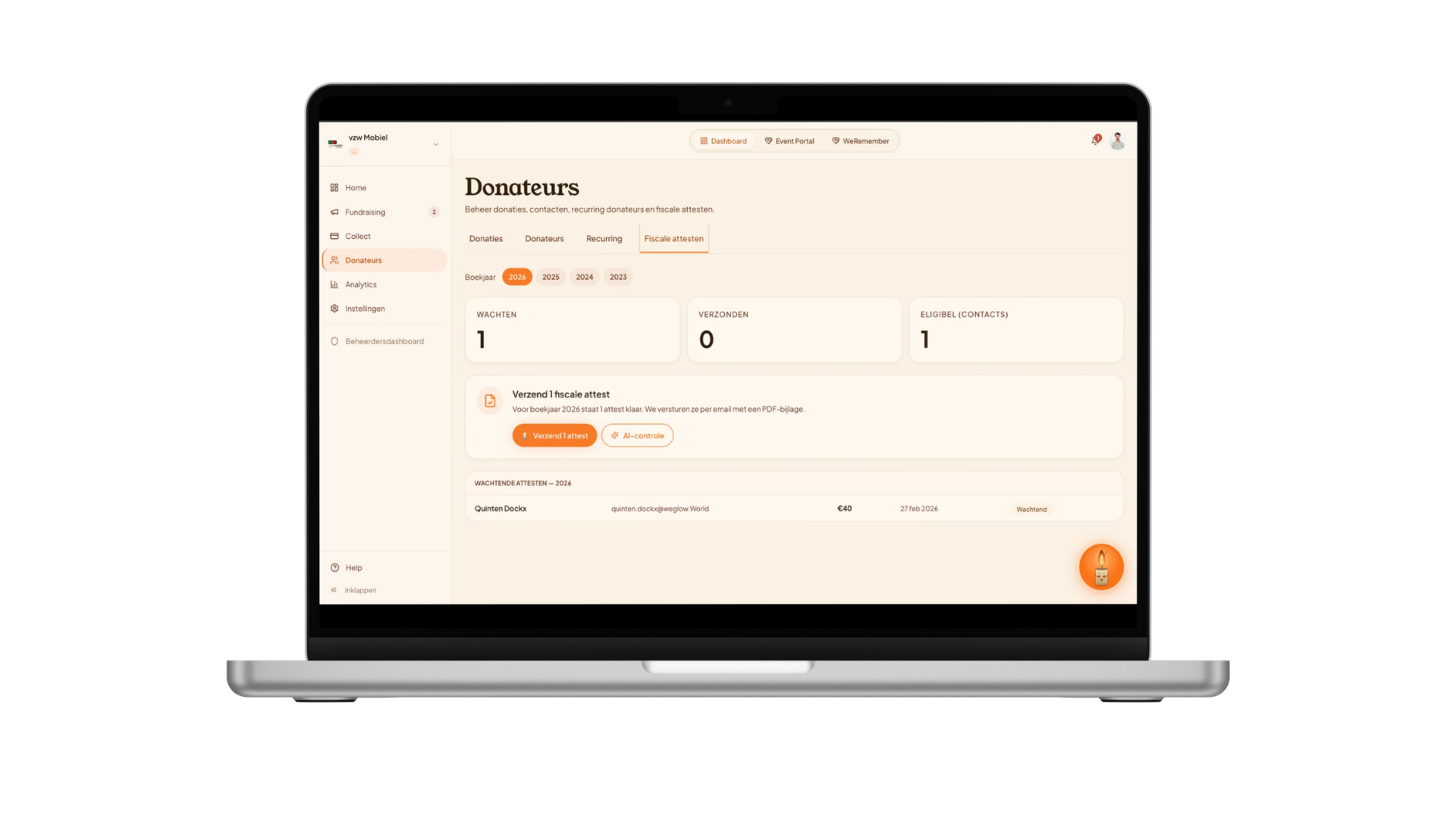 WeGlow-dashboard met donatiegegevens op een laptop